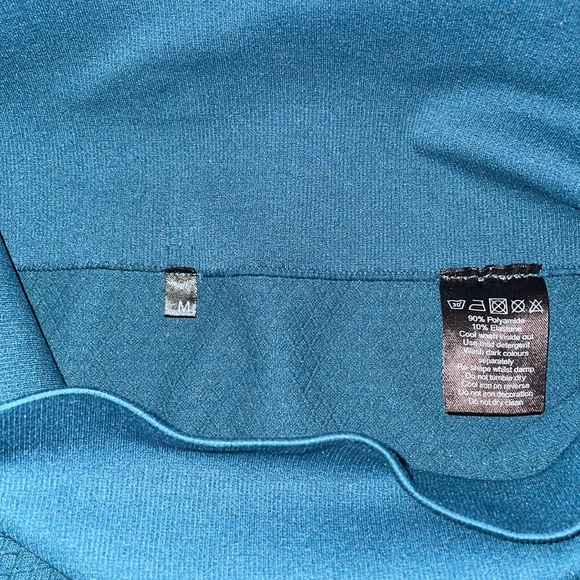 Balance crop top and leggings set, Size Medium - Picture 8 of 13